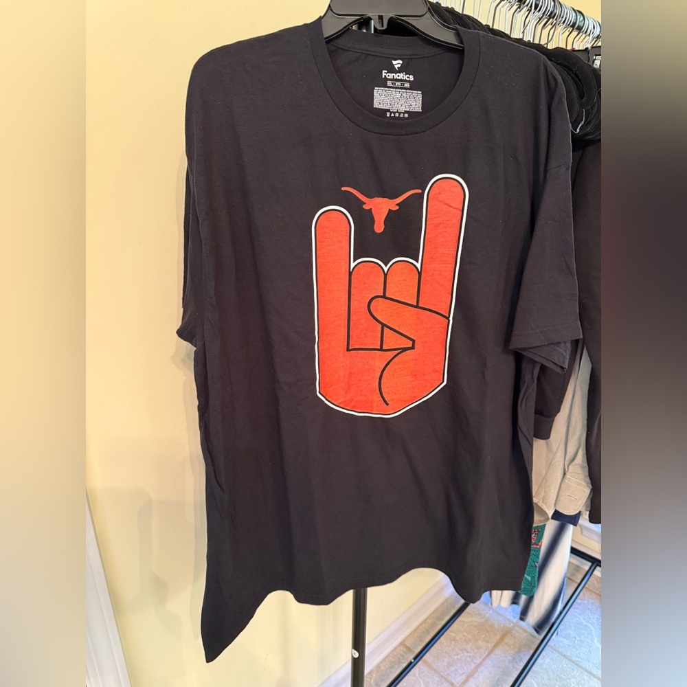 Fanatics Texas Longhorns Tee Shirt *NEW WITHOUT TAGS*